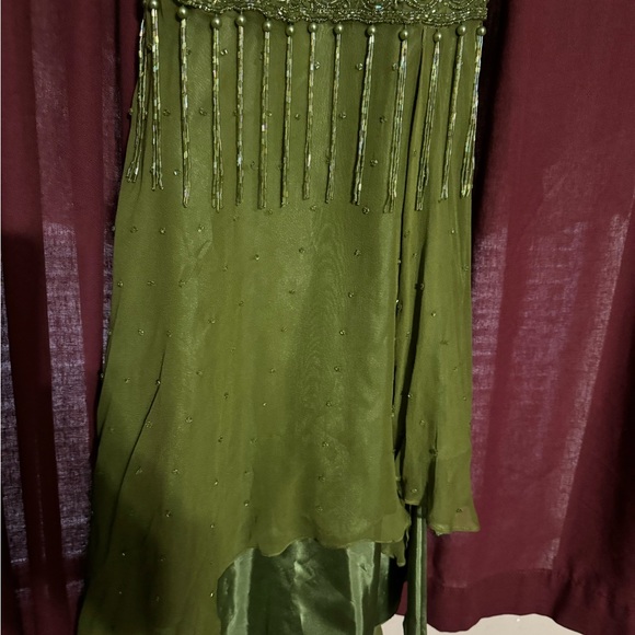 Marsoni size 8 like new condition used once w green sash fits like a 6 30”waist - Picture 6 of 17